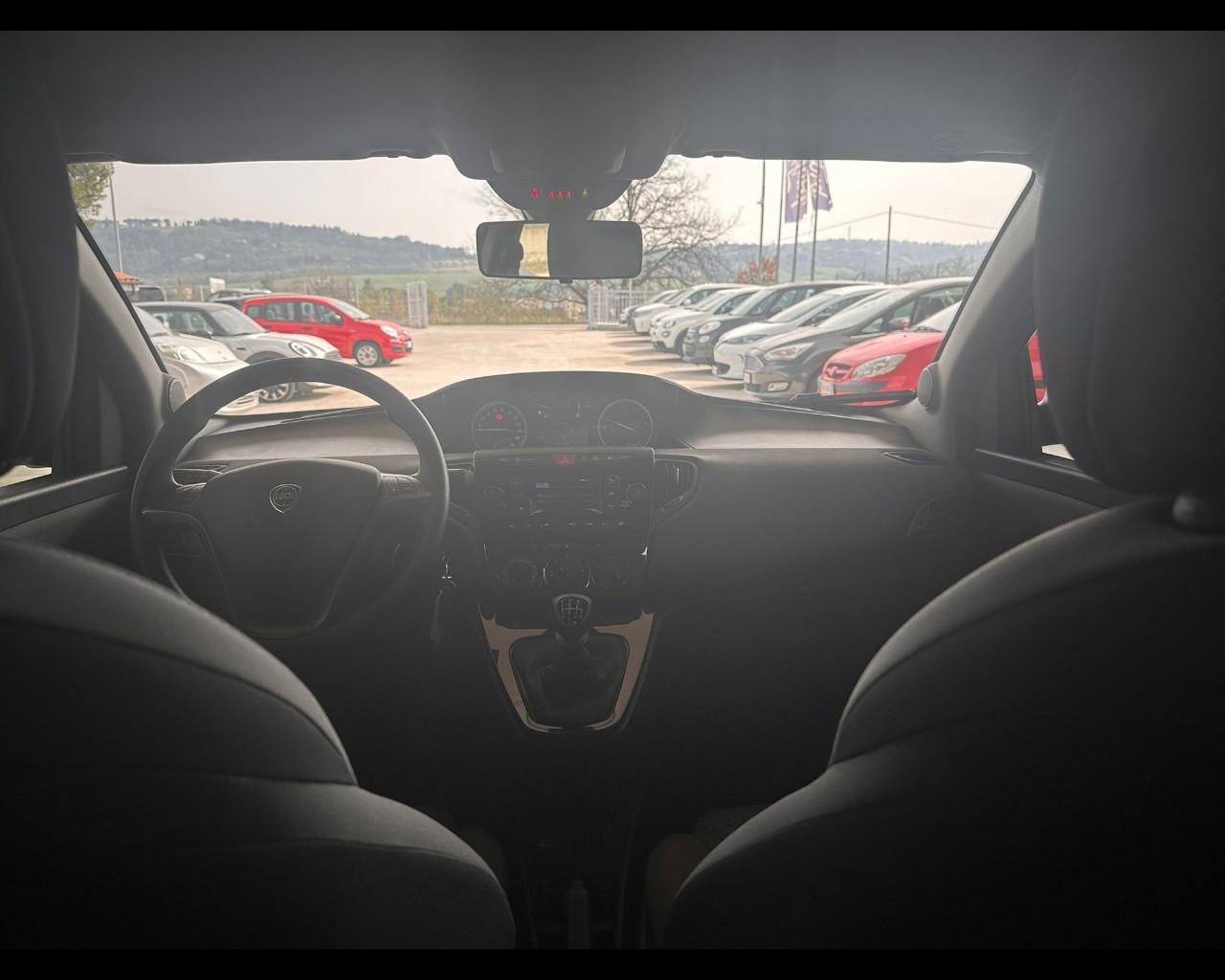 LANCIA Ypsilon 3ª serie - Ypsilon 1.0 FireFly 5 porte S&S Hybrid Silver