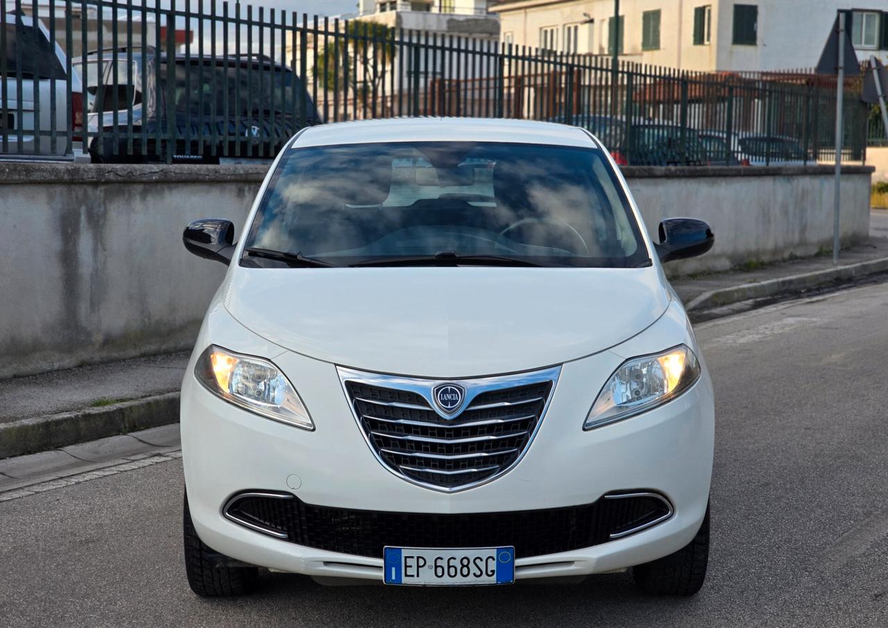 LANCIA YPSILON ECOCHIC 2014 PERFETTA DI TUTTO