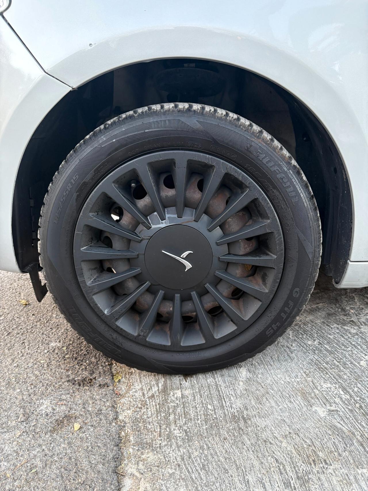 Lancia Ypsilon 1.2 69 CV 5 porte Opening Edition