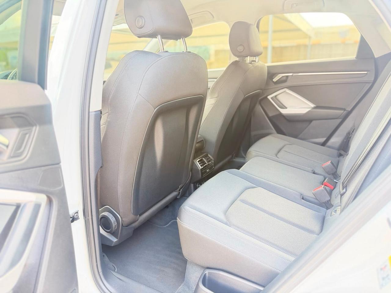 Audi Q3 SPB 35 TDI quattro S tronic Business Plus