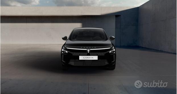 LANCIA Ypsilon Hybrid e-DCT