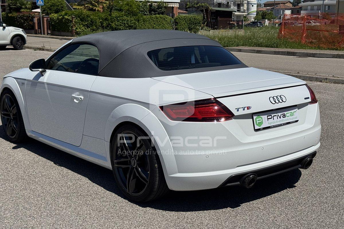 AUDI TT Roadster 2.0 TFSI quattro S tronic S line
