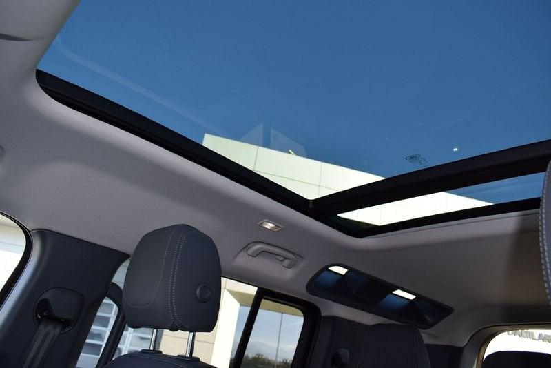 Land Rover Defender Defender 110 3.0D I6 250 CV AWD Auto X-Dynamic S