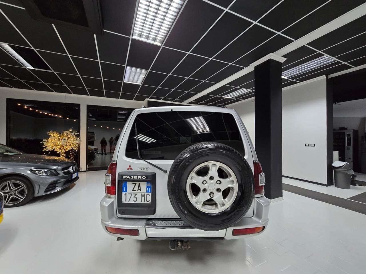 Mitsubishi Pajero 3.2 16V DI-D 5p. GLS1