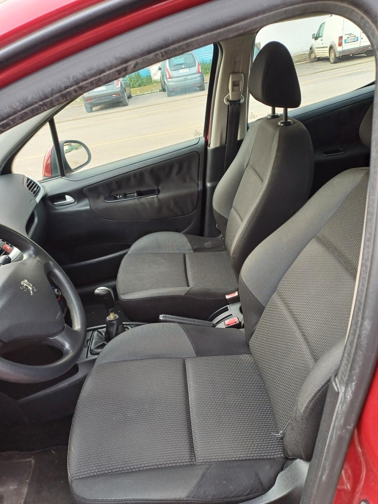 Peugeot 207 1.4 HDi 70CV 3p. Energie Sport