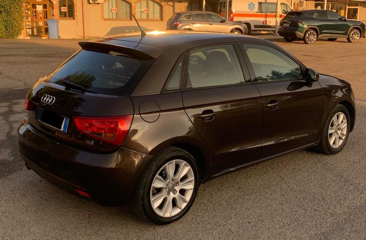 Audi A1 1.6 TDI Ambition 150000 KM