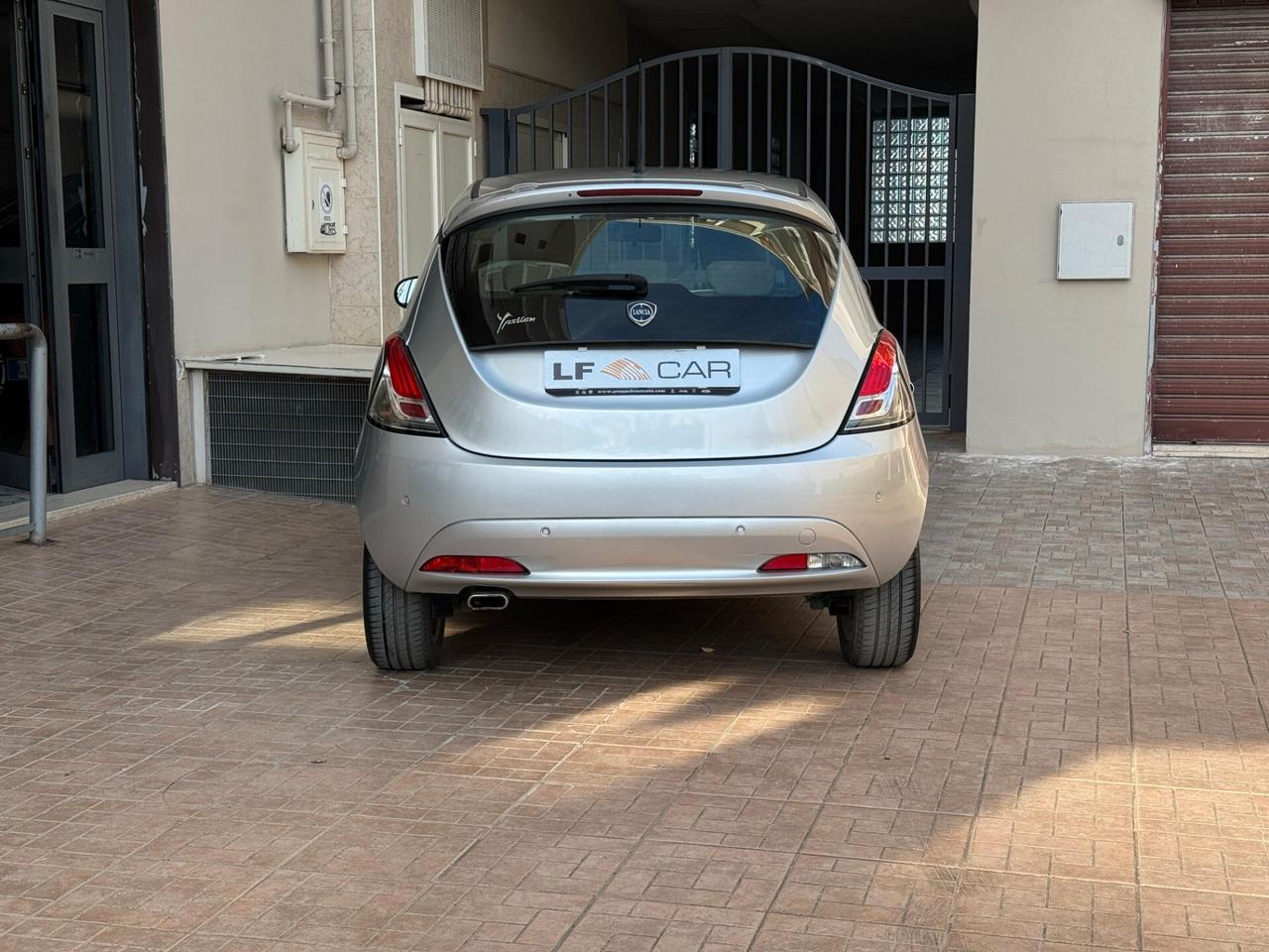Lancia Ypsilon 1.2 69 cv 5 porte Platinum