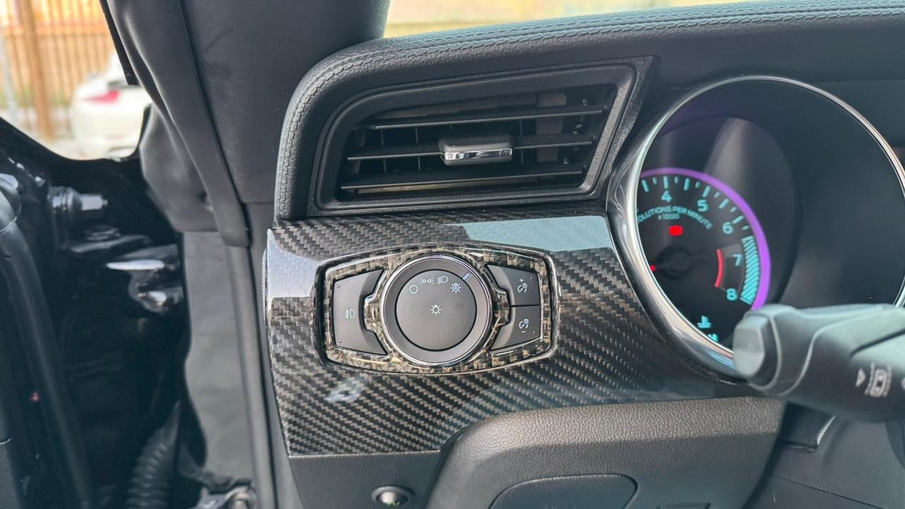 Ford Mustang Fastback 5.0 V8 TiVCT aut. GT