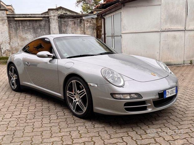 PORSCHE 911 Carrera 4S Coup