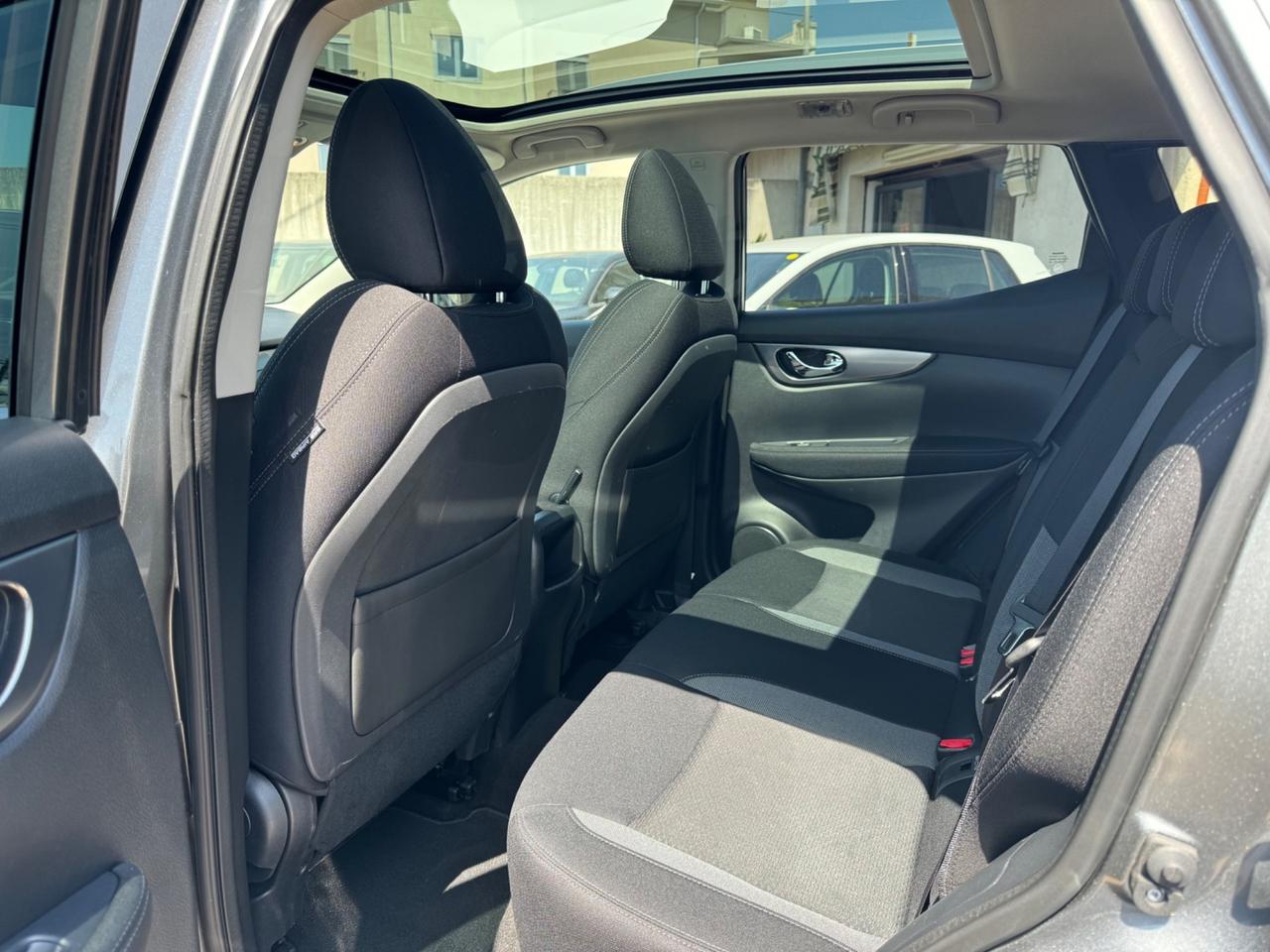 Nissan Qashqai 1.6 dCi 2WD XTronic Tekna