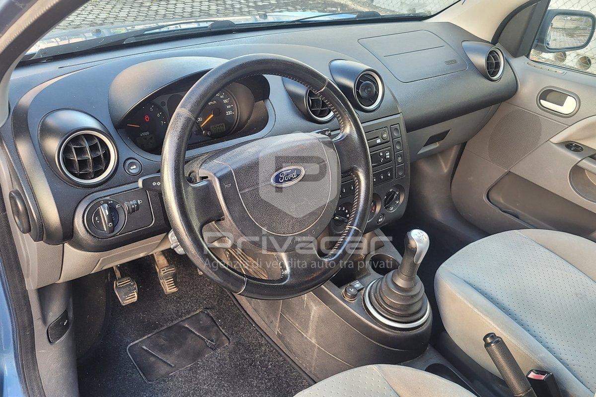 FORD Fiesta 1.4 16V 5p. Ghia