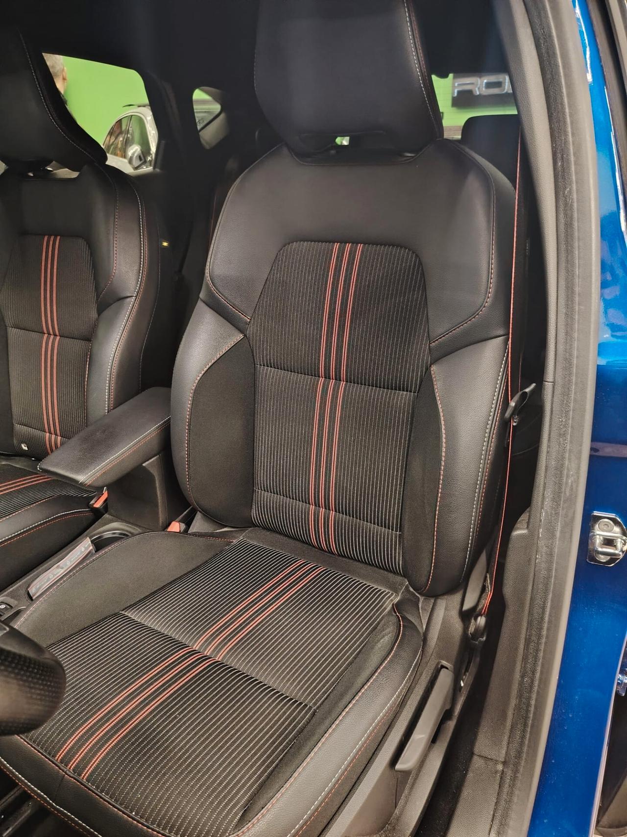 Renault Captur TCe 100 CV GPL Intens