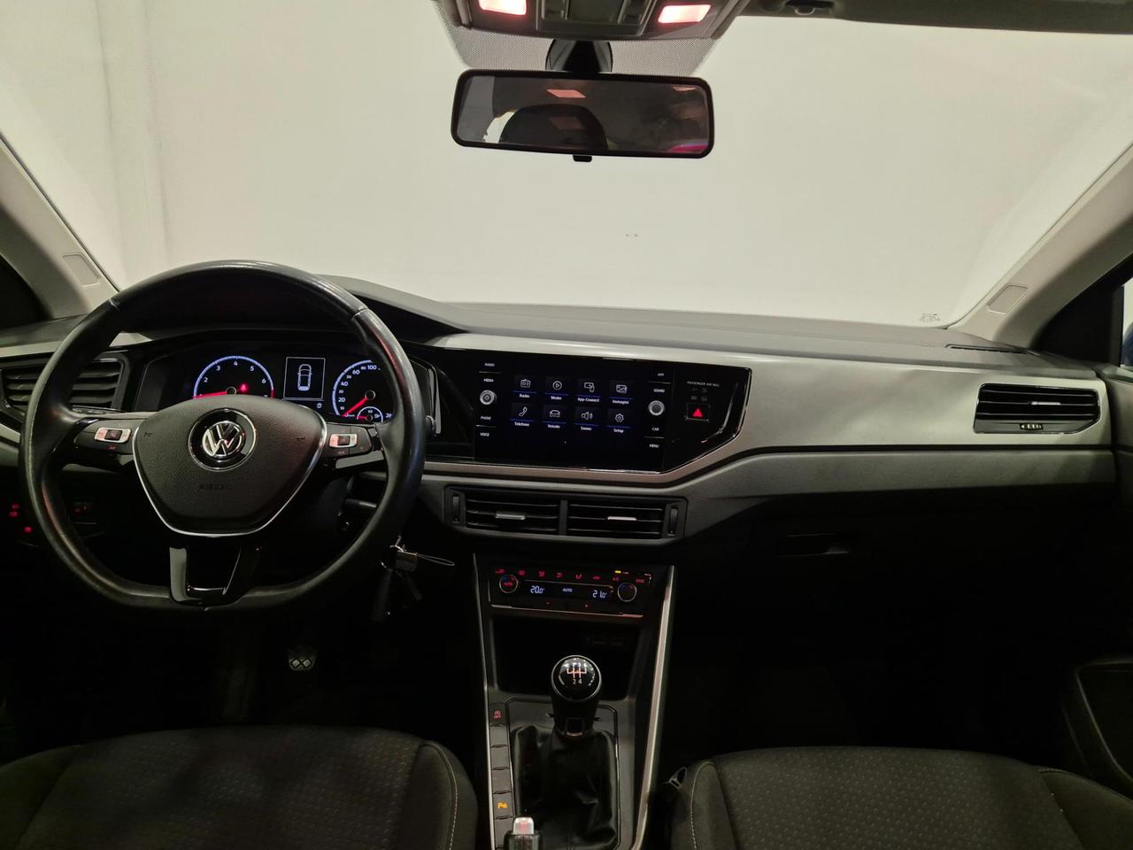 Volkswagen Polo 5p 1.0 evo Comfortline 80cv - NEOPATENTATI - Sens. Park - Carplay