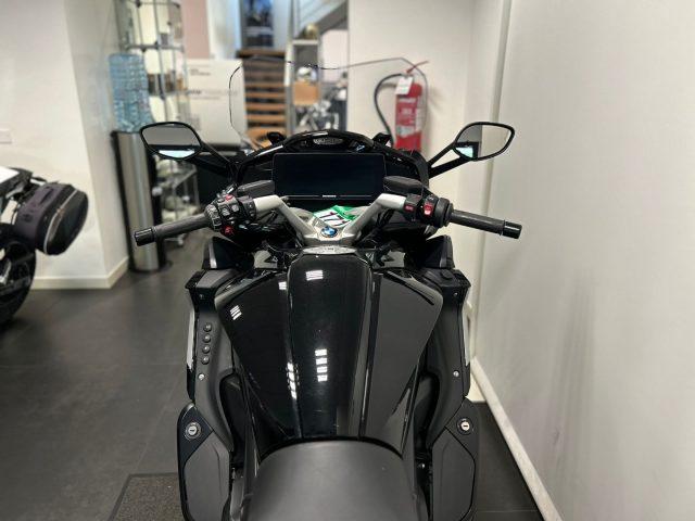 BMW K 1600 GT BMW K 1600 GT