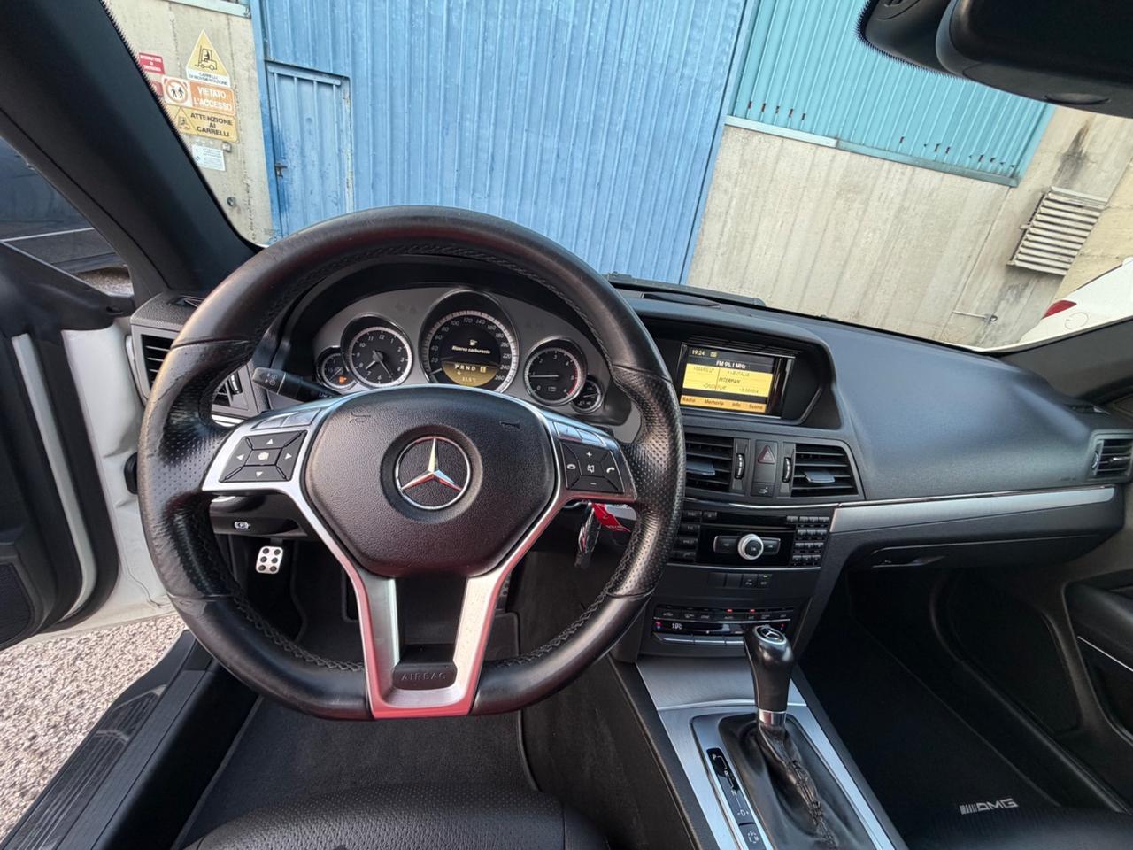 Mercedes-benz E 220 CDI BlueEFFICIENCY Elegance