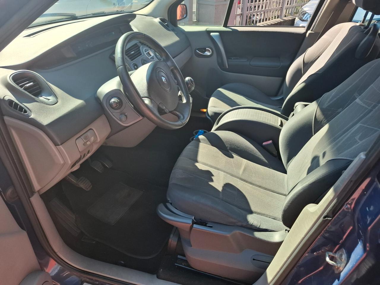 Renault Scenic Scénic 1.6 16V Confort Authentique