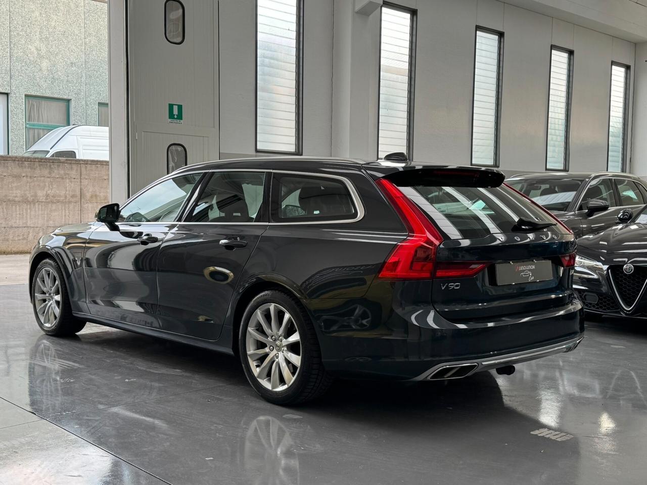 Volvo V90 D4 Geartronic Momentum