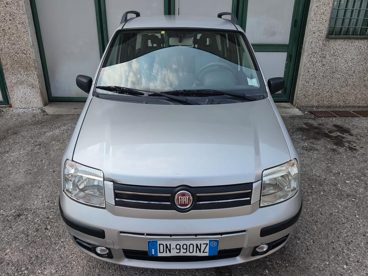 Fiat Panda 1.2 BENZINA NEOPATENTATI POCHI KM PRONTA CONSEGNA
