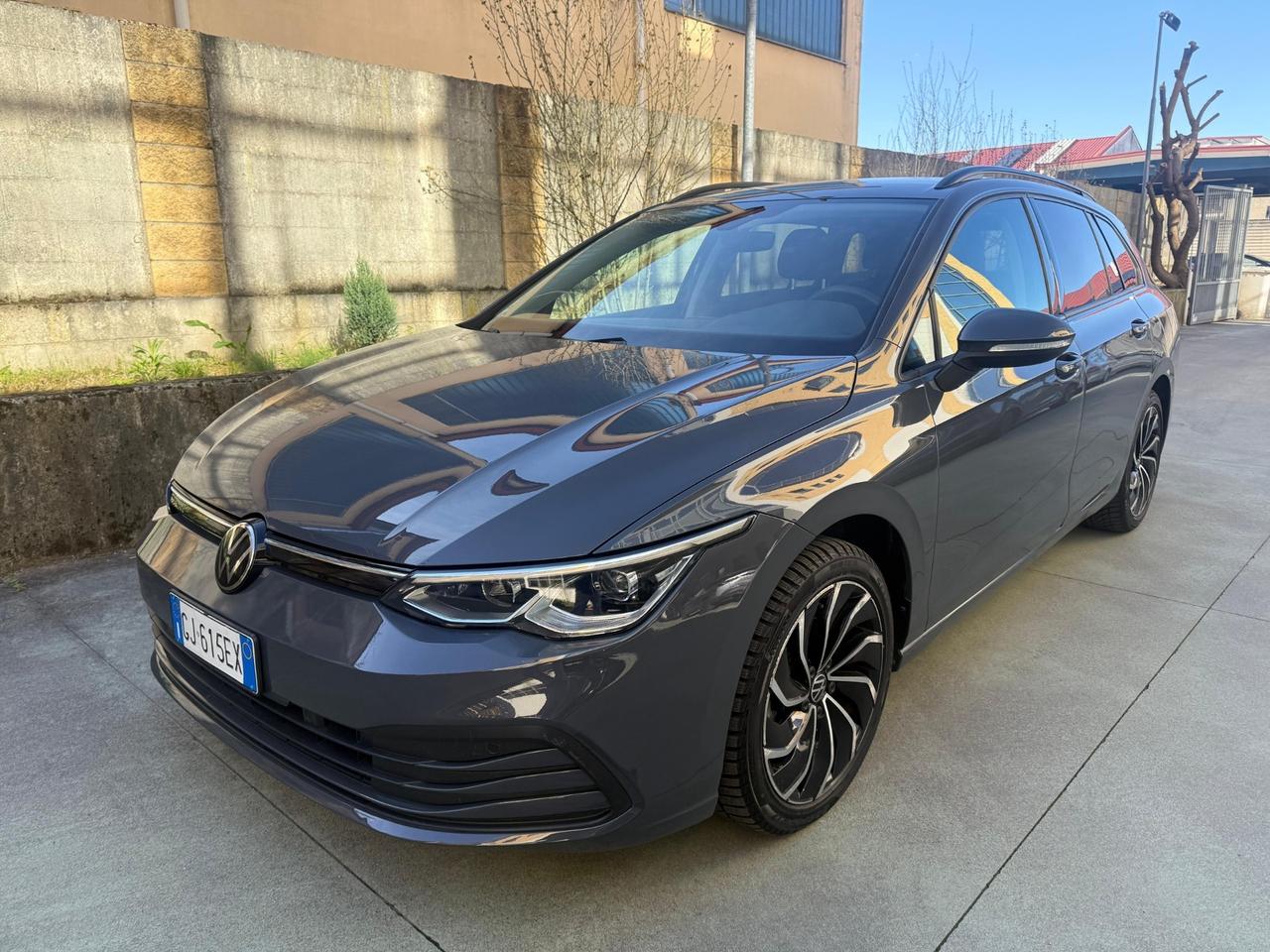 Volkswagen Golf Variant 1.0 eTSI EVO DSG Life