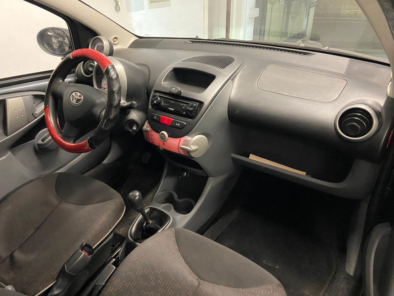 Toyota Aygo 1.0 12V VVT-i 5 porte Sol Connect