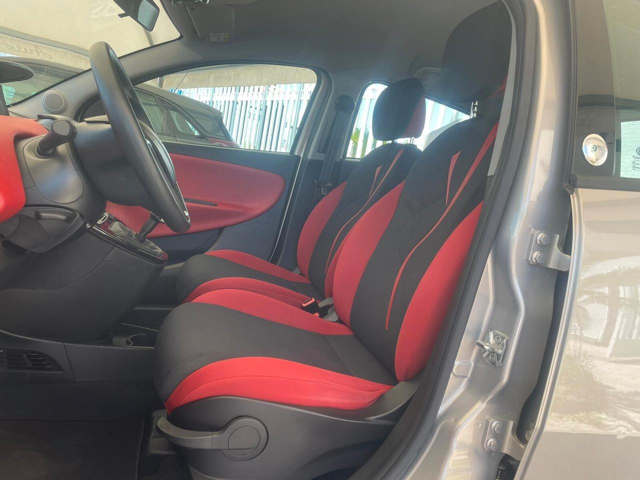 Lancia Ypsilon 0.9 TwinAir 85 CV 5 porte Metano Ecochic Gold