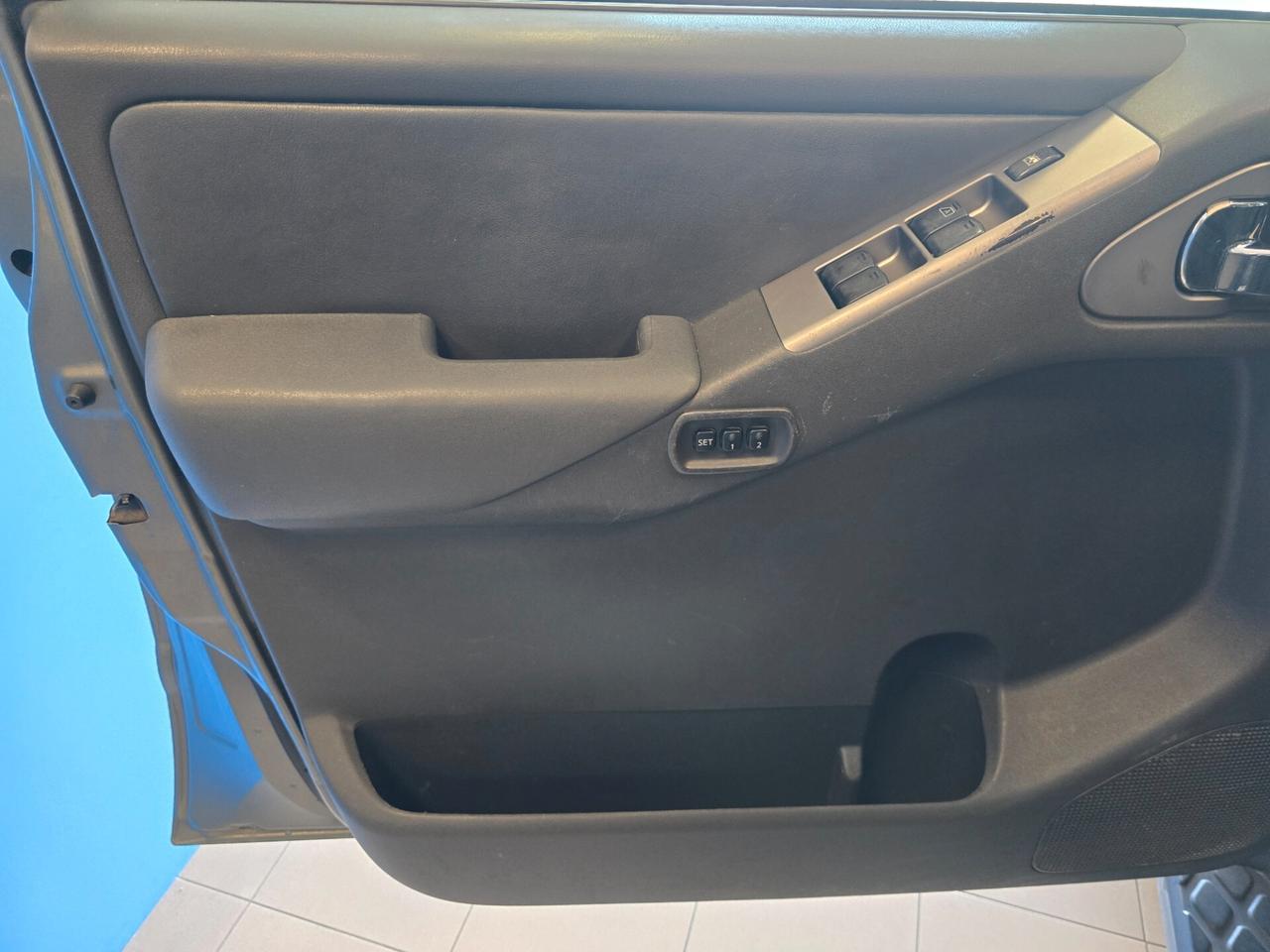 Nissan Pathfinder 2.5 dCi LE