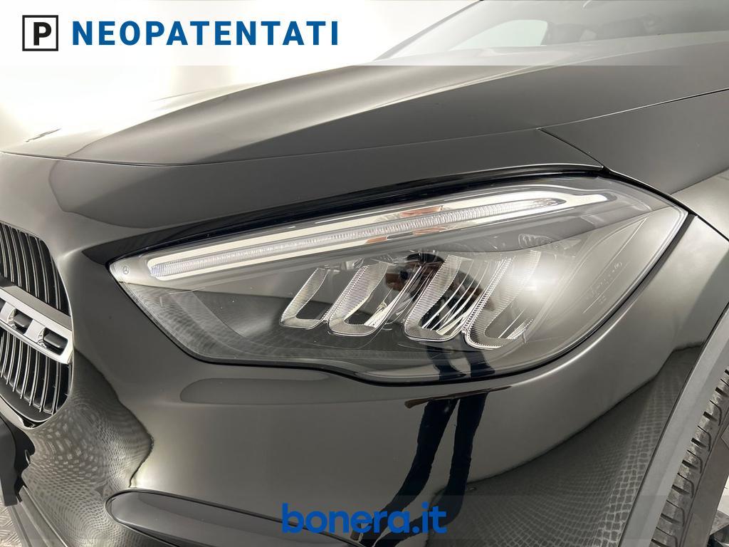 Mercedes GLA 180 180 D Progressive Advanced Plus 8G-DCT