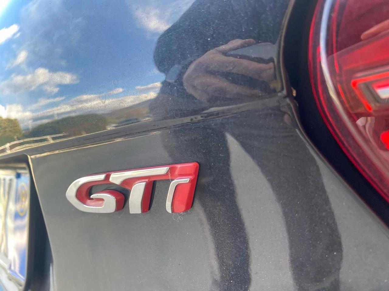 Peugeot 208 1.6 THP 200 CV 3 porte GTi