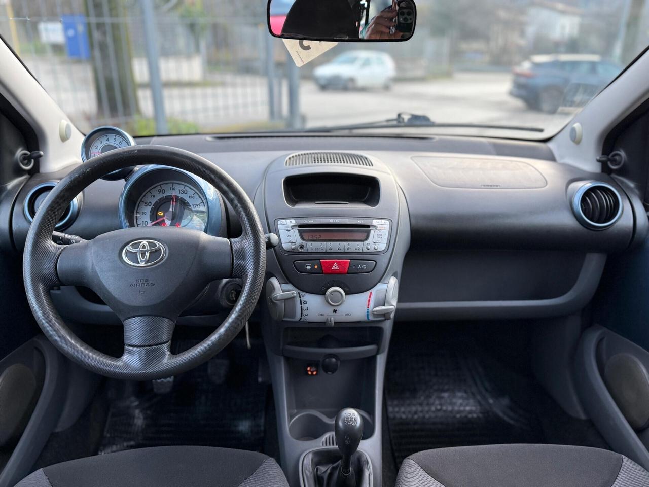 Toyota Aygo 1.0 12V VVT-i GPL 5 P. Now