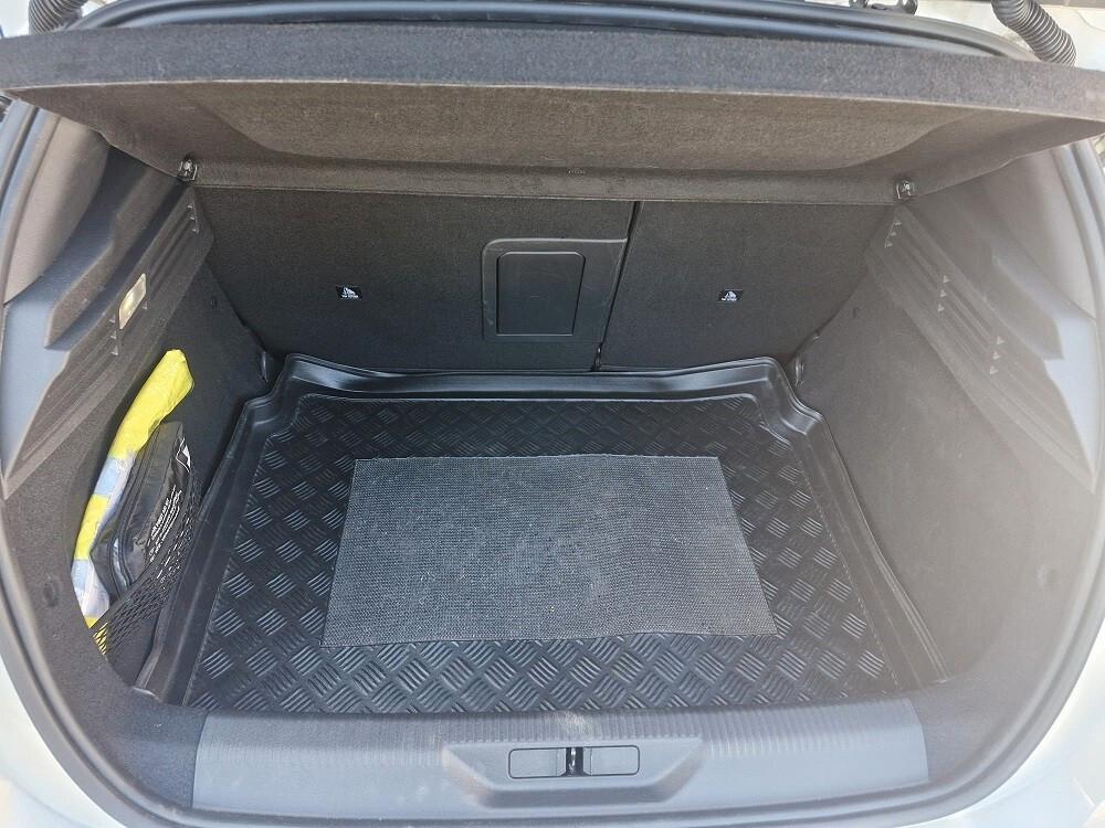 Peugeot 308 BlueHDi 130 S&S EAT8 GT