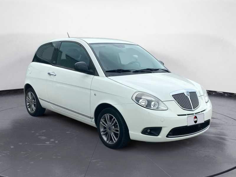 LANCIA Ypsilon 1.2 8v Diva 69cv