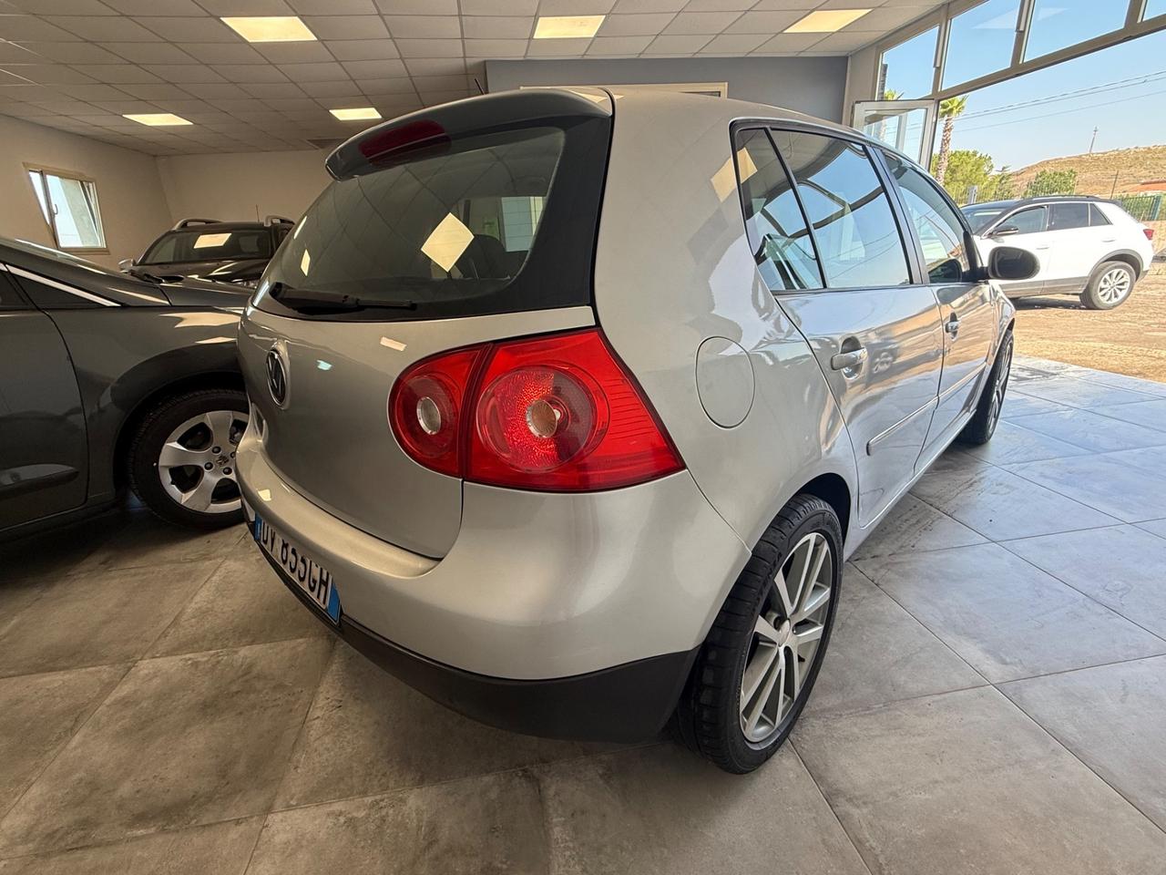Volkswagen Golf 1.9 TDI DPF 5p. Sportline