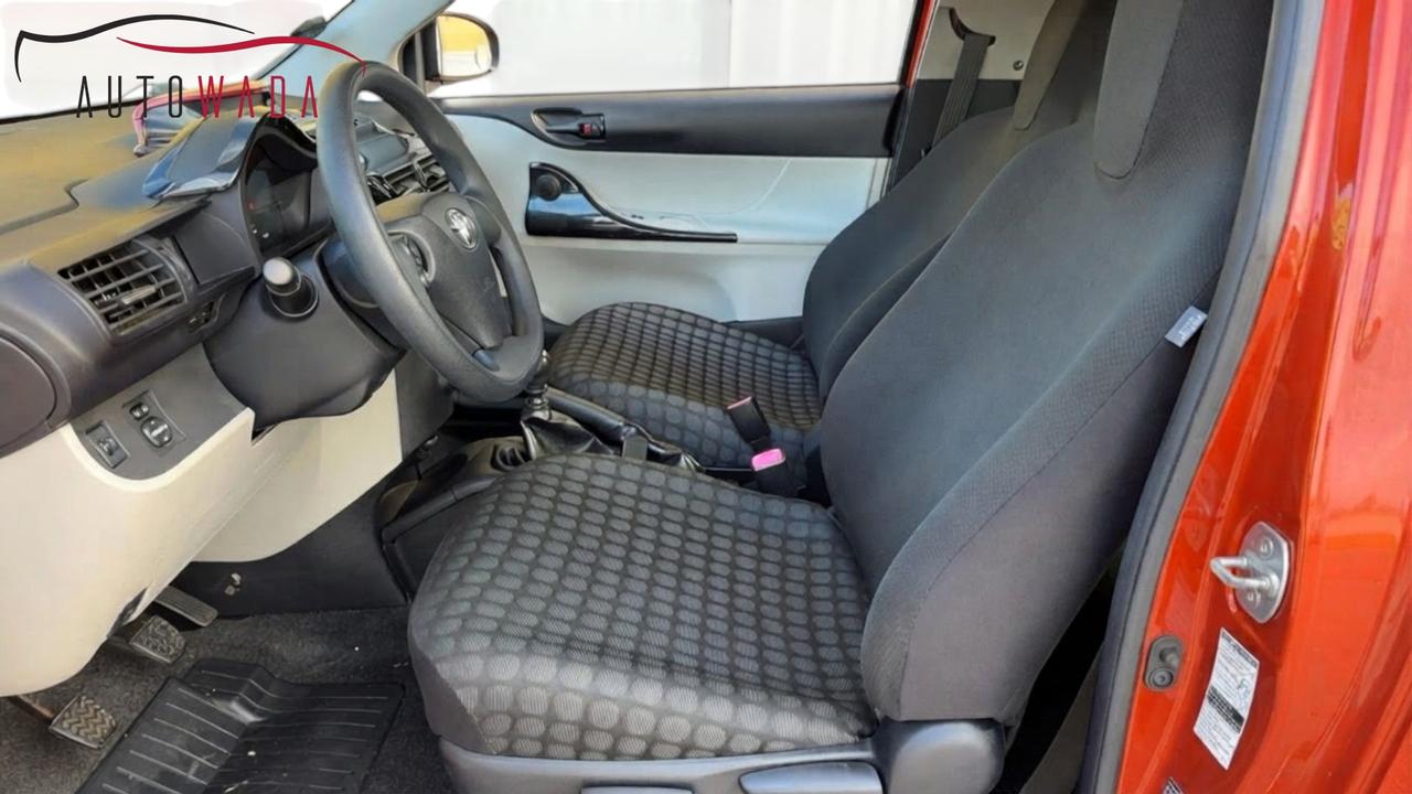 Toyota iQ 1.0 VVT-i Zero