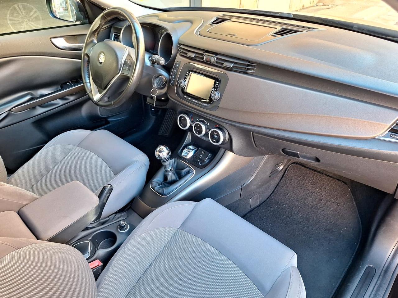 Alfa Romeo Giulietta 1.6 JTDm-2 105 CV Exclusive