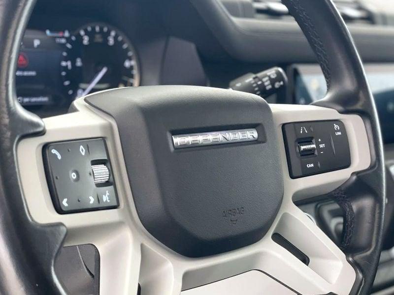 Land Rover Defender 3.0 D6 250 110 HSE AWD auto.