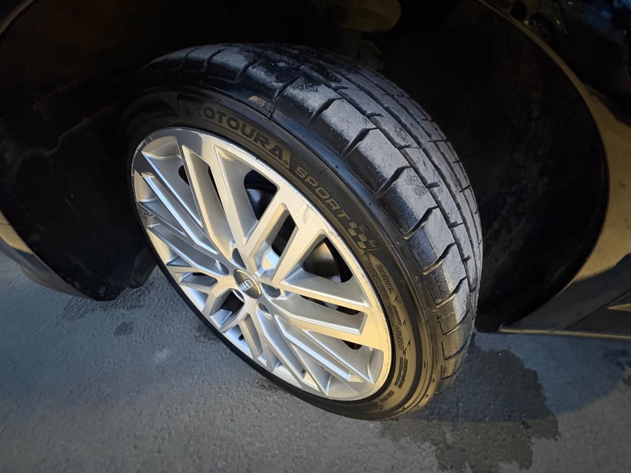 Audi A3 1.6 TDI ultra Attraction LED INTERNI E 18