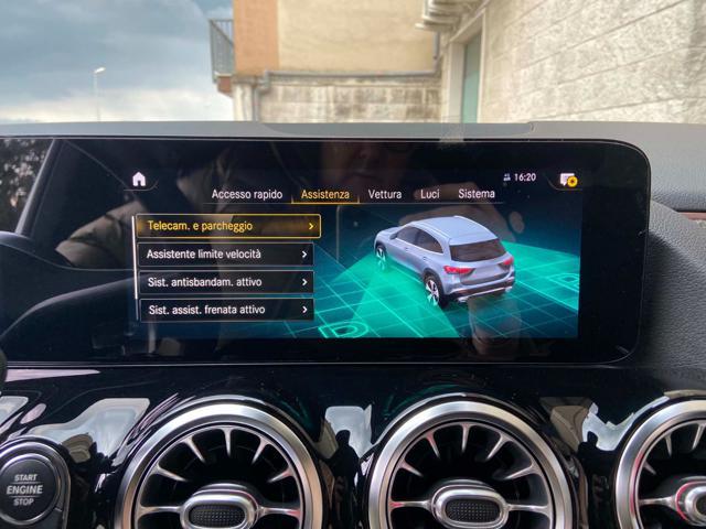 MERCEDES-BENZ GLA 200 d Automatic Premium Amg PACK NIGHT