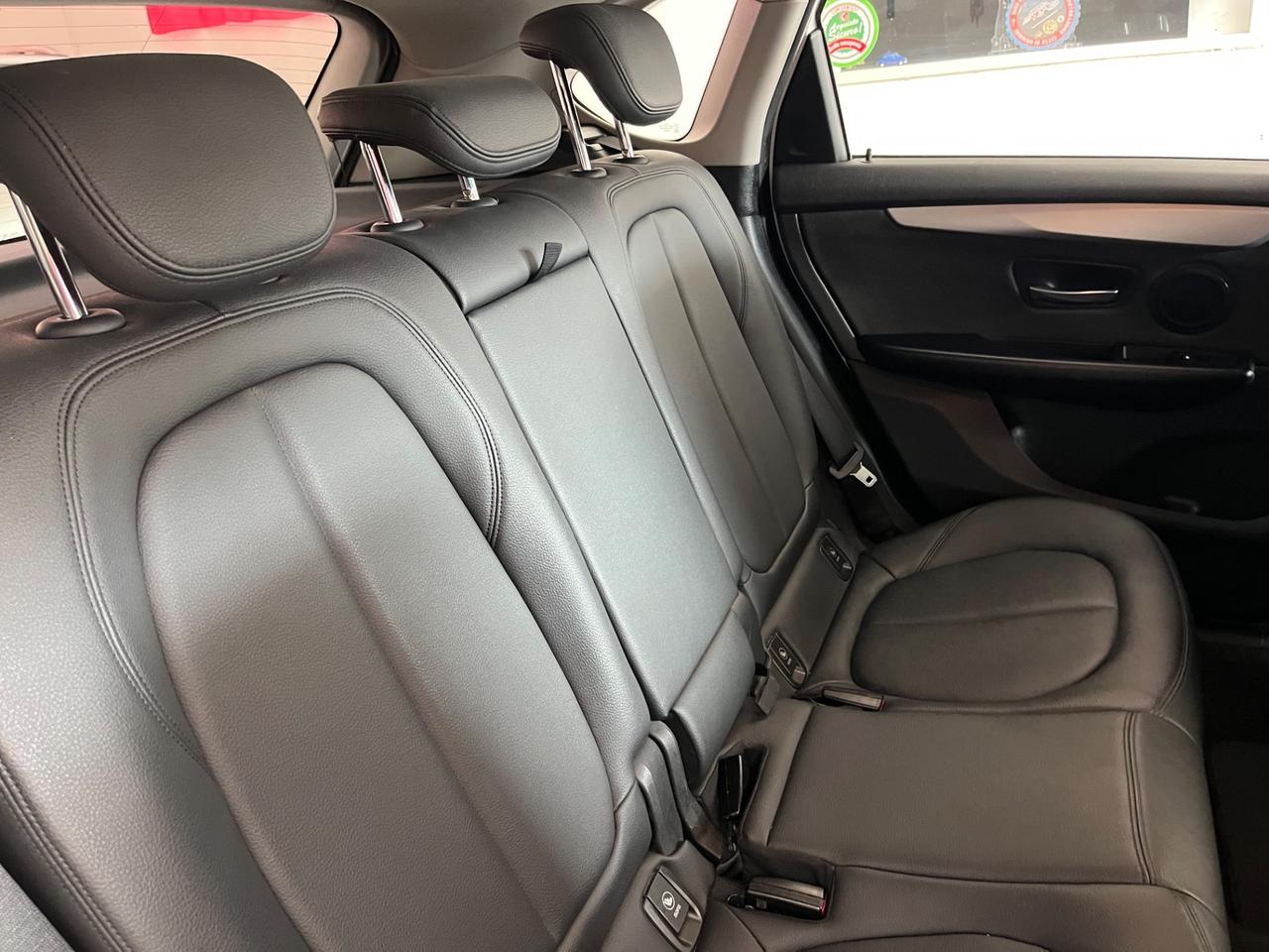 Bmw 218d tourer Luxury