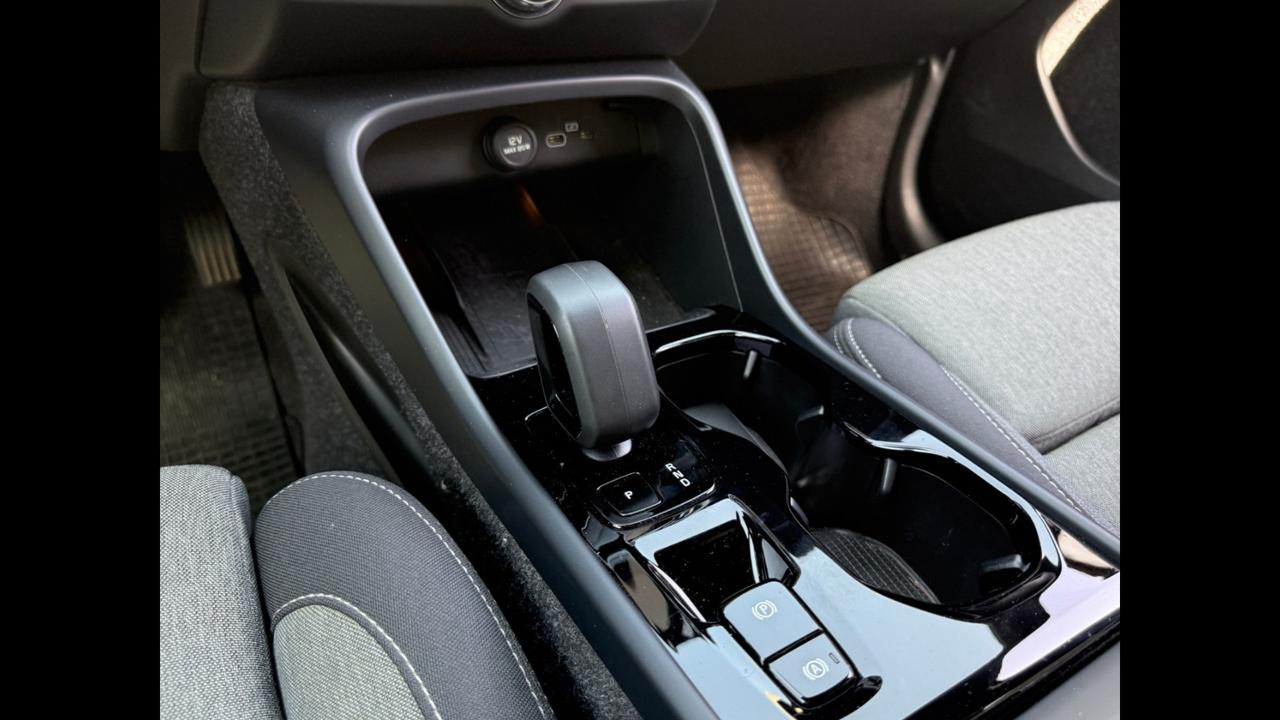 VOLVO XC40 Plus Black Edition B3 AUT