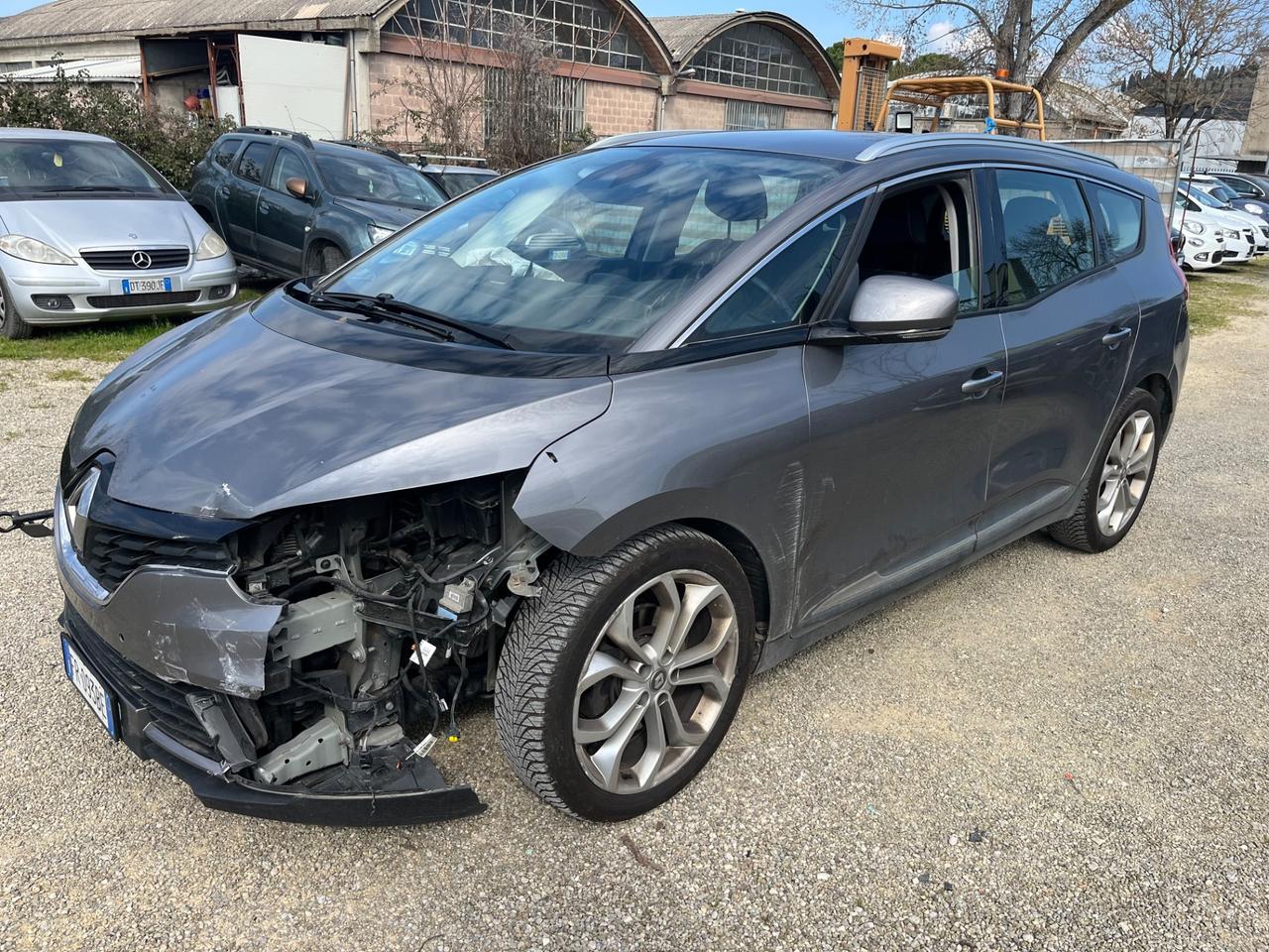 Renault Grand Scenic dCi 8V 110 CV EDC Energy Intens