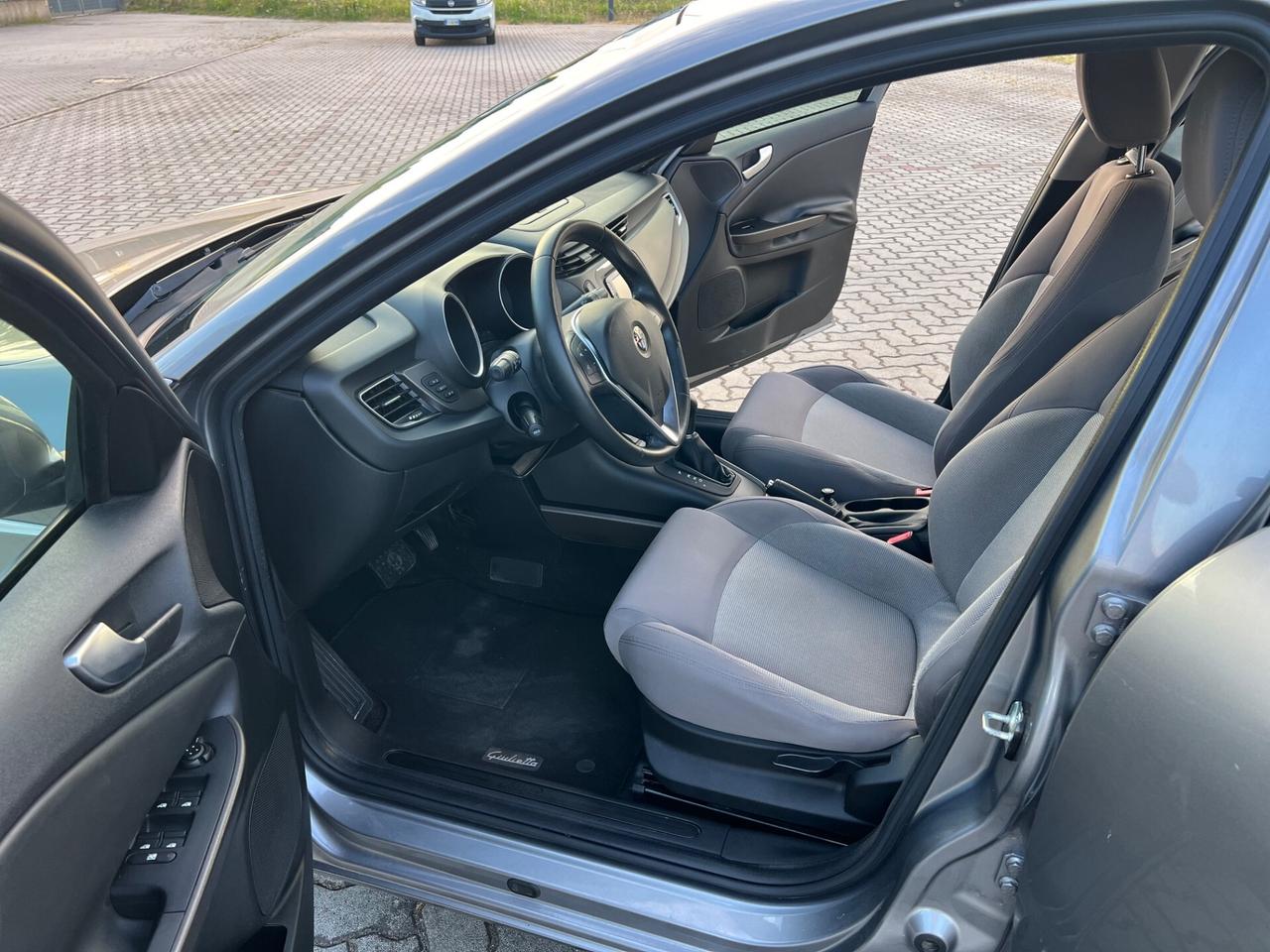 Alfa Romeo Giulietta 1.4 Turbo MultiAir TCT Exclusive
