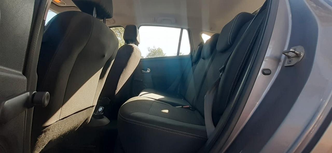 Renault Clio 2011 - 1.2 BENZINA CAMB. AUT. LB AUTOMOBILI