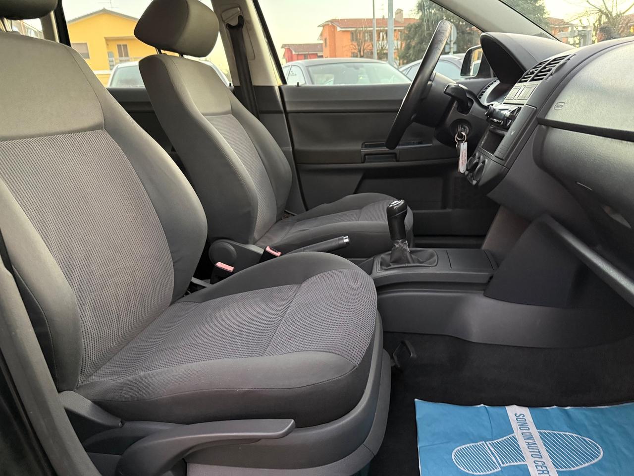 Volkswagen Polo 1.4 16V 5p. Trendline