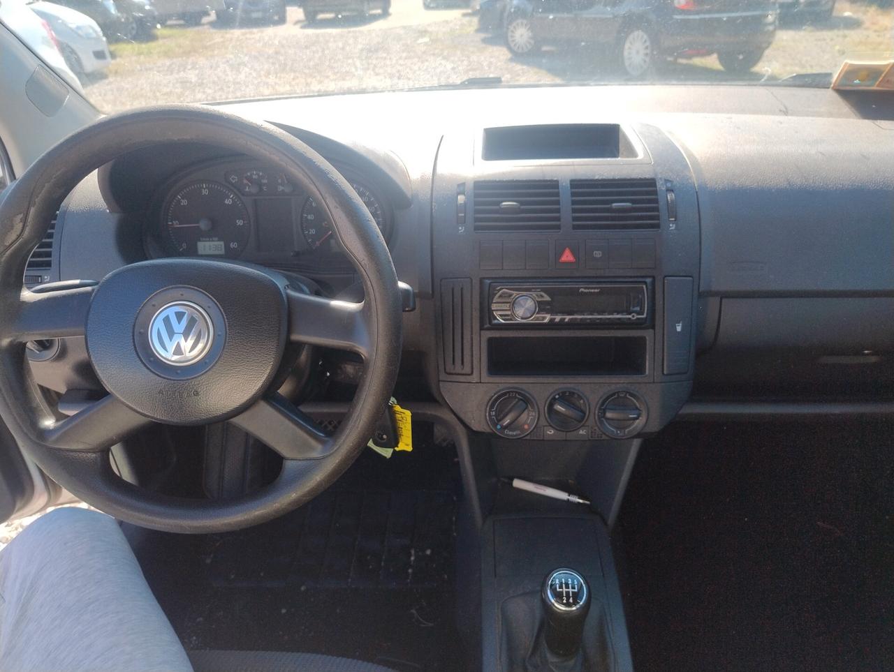 Volkswagen Polo 1.4/80CV TDI 5p. Sportline