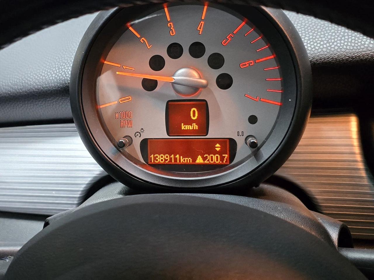 Mini Cooper D Clubman 1600d 111cv