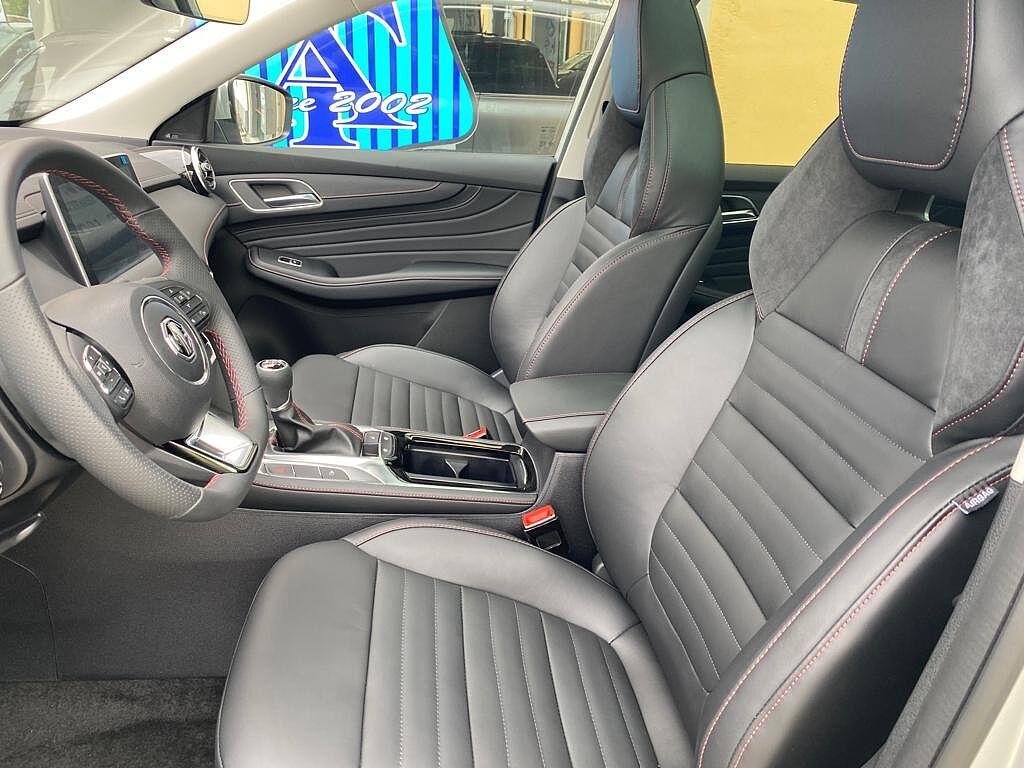 MG HS 1.5T-GDI Luxury