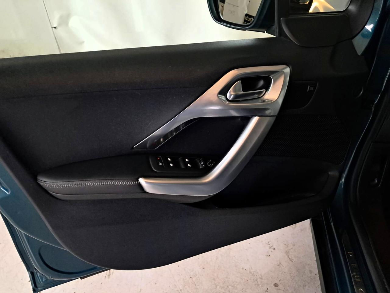 Peugeot 2008 BlueHDi 120 S&S Crossway