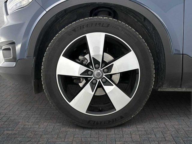 VOLVO XC40 T3 Geartronic Momentum