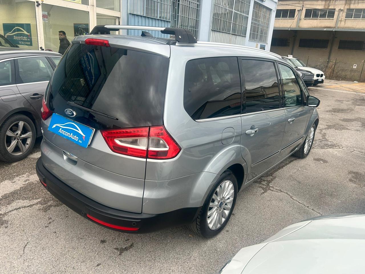 Ford Galaxy 2.0 TDCi 7 POSTI 2011