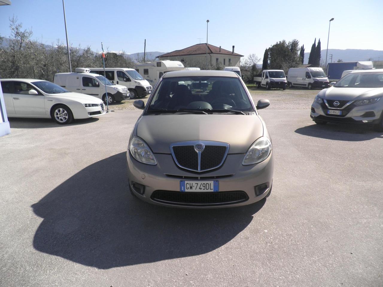 Lancia Ypsilon 3 Porte Ypsilon 1.3 mjt 16v Argento